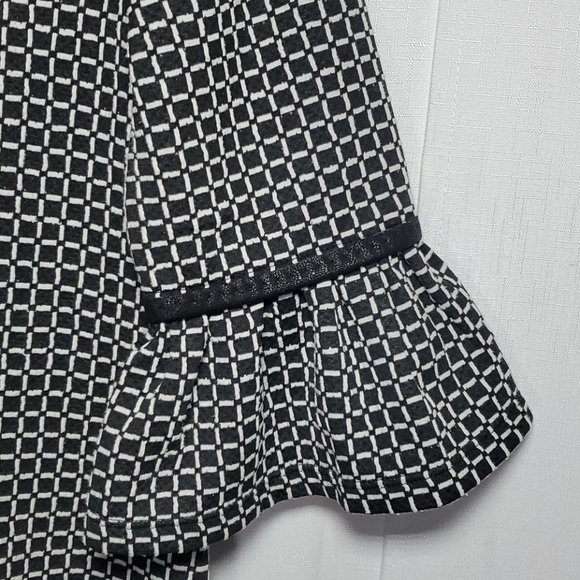 Max Studio Bell Sleeves Boat Neck Geometric Dress - Picture 5 of 10